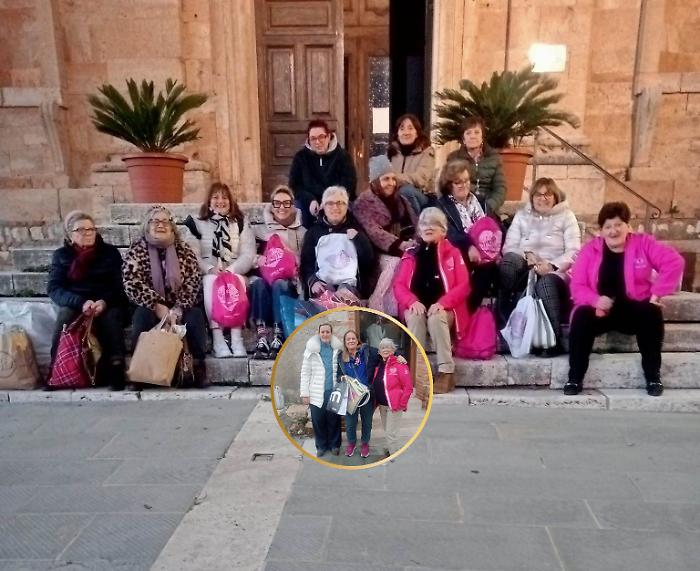 La rivoluzione gentile delle "fatine" del cucito: con la knitting therapy in Maremma il ricamo diventa medicina di comunit&agrave;