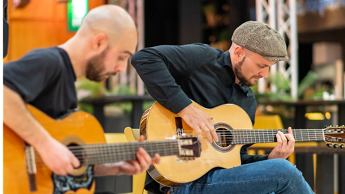 Musica live in galleria: venerd&igrave; all'Aurelia live music suona il duo