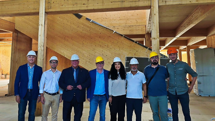 Via al trasferimento nella nuova scuola di via Monte Bianco: 25 aule per 450 studenti