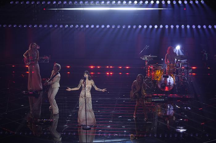 Le Iene presentano: Inside stasera 3 marzo, &ldquo;Oltre Sanremo&rdquo; indaga chi decide davvero la musica che ascoltiamo