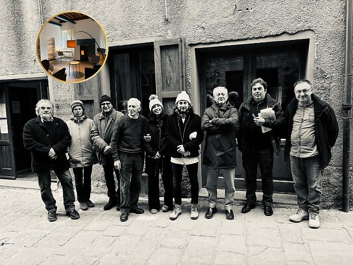 Il silenzio dell&rsquo;Amiata conquista i poeti: cos&igrave; il borgo della Maremma diventa casa degli artisti