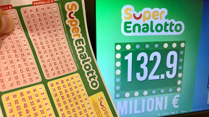 Lotto, Superenalotto e 10eLotto: estrazioni e numeri vincenti di oggi marted&igrave; 12 marzo