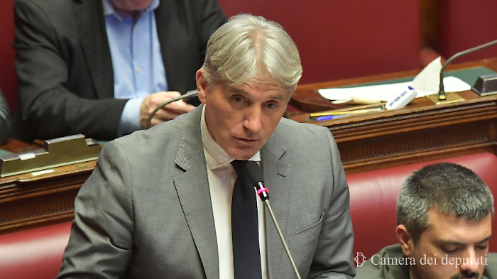 Commercio al collasso, Simiani (PD): &laquo;Due negozi chiusi ogni ora. Il Governo sblocchi le nostre proposte&raquo;