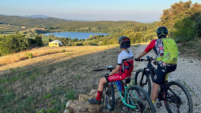 Cinghiali o Briganti? In Maremma torna l&rsquo;Avventura Maremmana "slow": al via la decima edizione