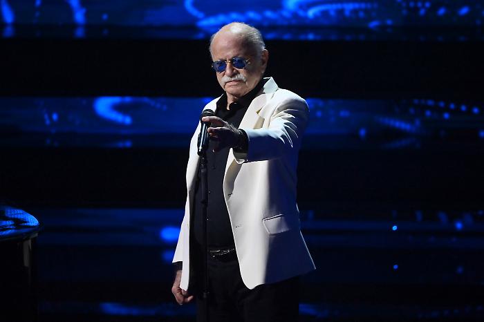 Per sempre Gino stasera 29 marzo: un viaggio Senza fine nella storia della musica per il tributo a Paoli