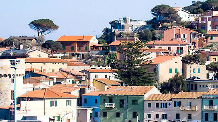 Esplode il caso stipendi in Comune: minoranza all&rsquo;attacco della giunta