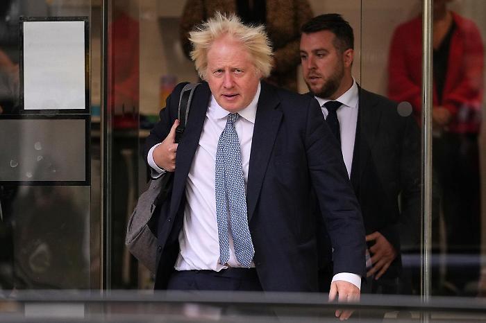 Quarta Repubblica stasera 13 aprile: Boris Johnson e lo scandalo mascherine, una serata tra geopolitica e inchieste