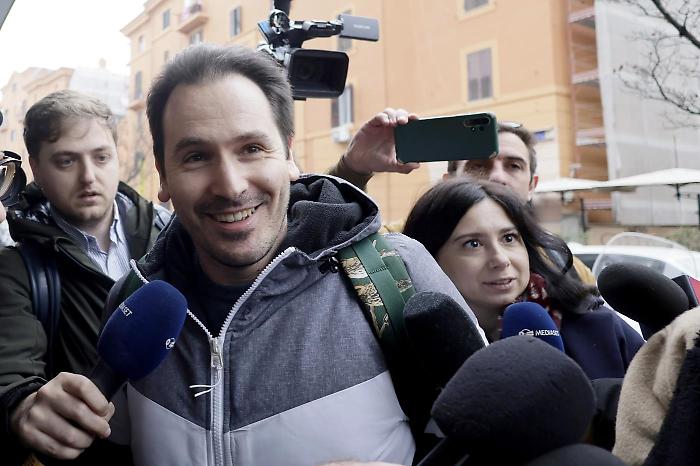Quarto Grado stasera 1 maggio: delitto di Garlasco, ecco perch&eacute; Andrea Sempio &egrave; l'assassino di Chiara Poggi secondo la Procura