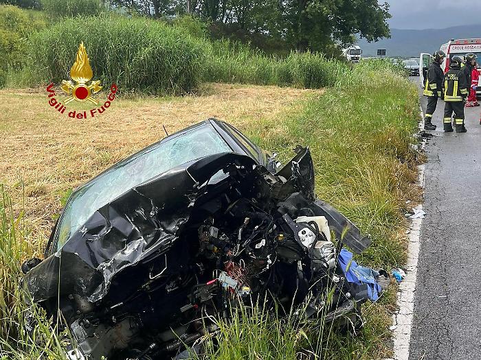 Drammatico frontale sulle Collacchie: un morto e due feriti