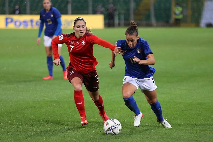 La metà degli italiani vuole andare in Svizzera per Uefa Women's Euro