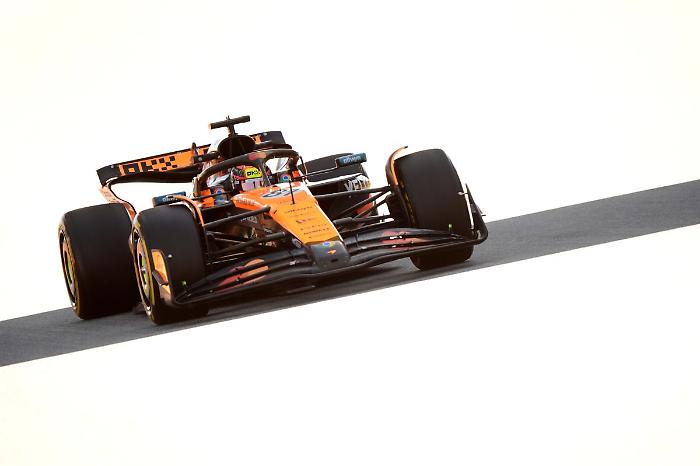 McLaren davanti a tutti nel venerdì di Barcellona