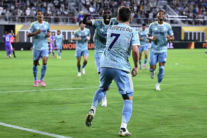 Esordio vincente Juve al Mondiale per Club, Al Ain travolto 5-0
