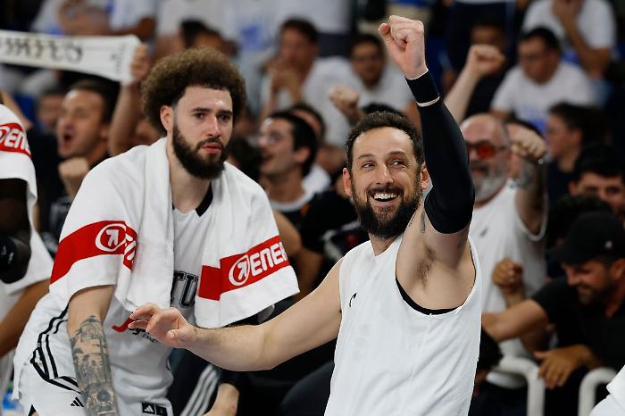 Belinelli si ritira "Non &egrave; facile dire addio ma &egrave; il momento"