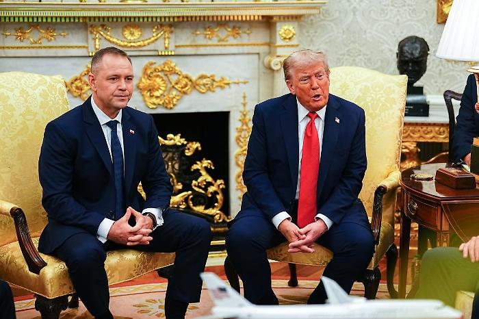 Trump accoglie il presidente polacco Nawrocki "Deluso da Putin"