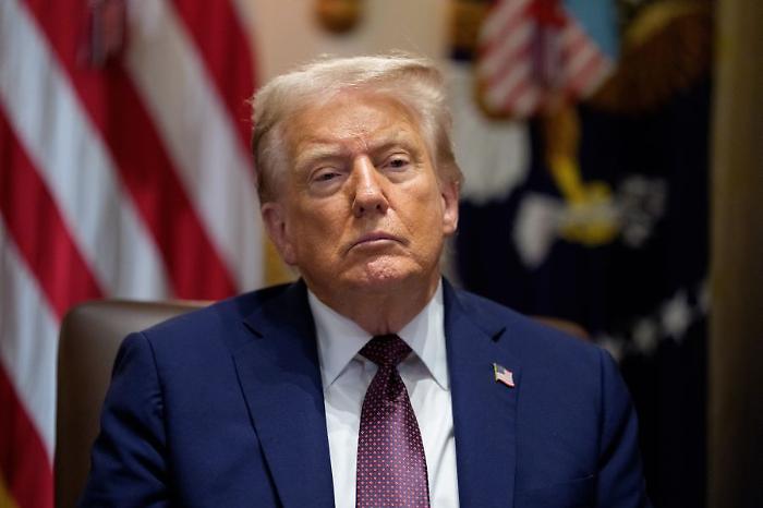 Trump "La guerra in Ucraina è una vergogna che deve finire"