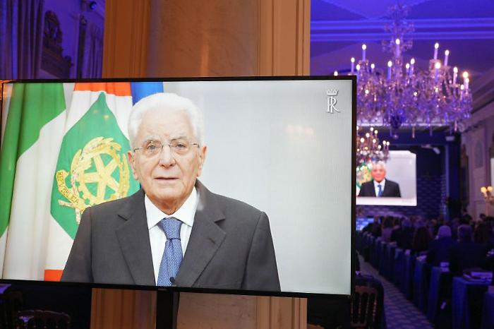 Mattarella "Il mondo ha bisogno dell'Ue per la centralità del diritto"