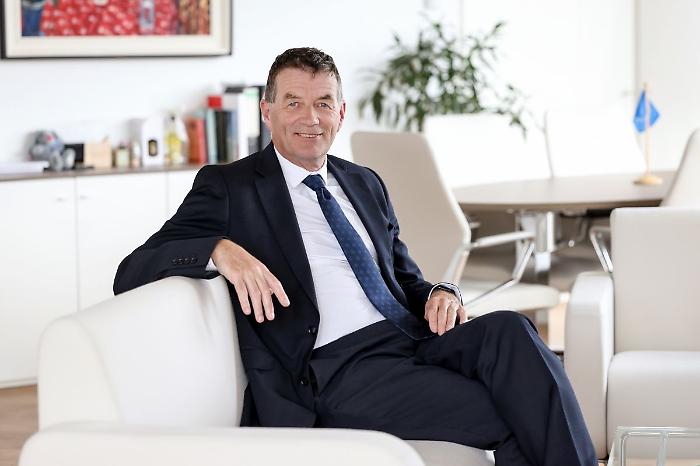 Tony Murphy rieletto presidente della Corte dei Conti europea
