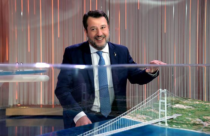 Ponte Stretto, Salvini "Dovrebbe esserci in 7 anni dopo avvio lavori"