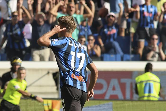 Poker dell'Atalanta al Lecce, doppietta De Ketelaere