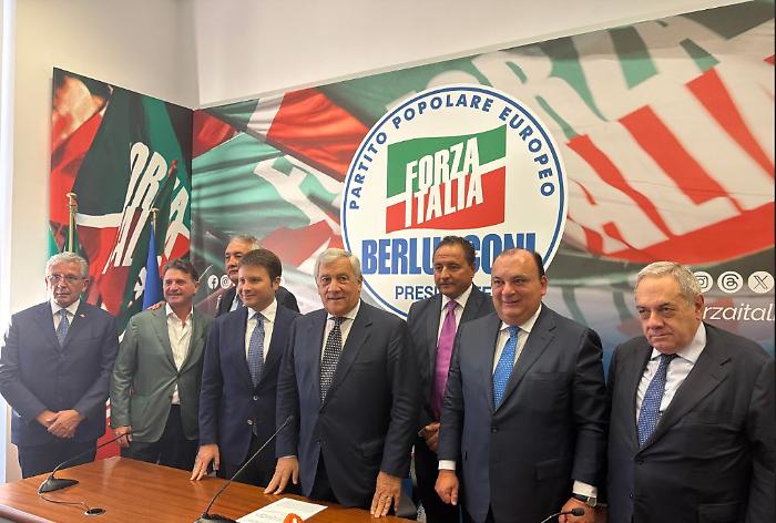 Giustizia, Tajani "Opposizione divisa sulla riforma"