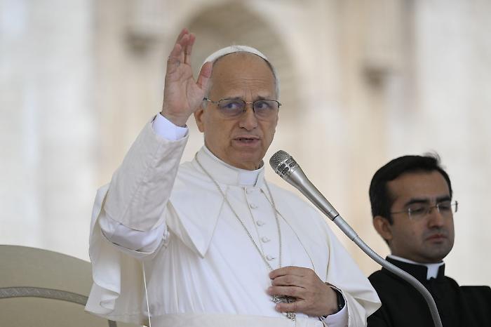 Papa "Addolorato per sofferenze popolo Gaza, auspico si arrivi a pace"