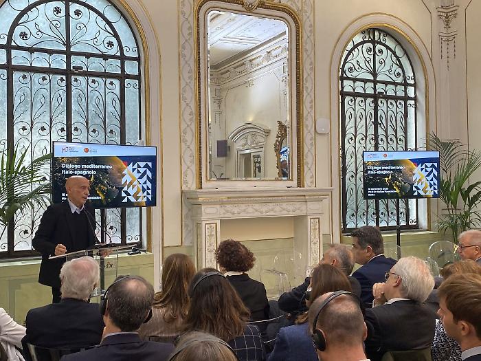 Minniti "L'Europa si gioca il futuro in Africa, serve un piano comune"