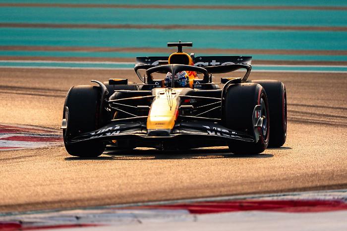 Verstappen in pole ad Abu Dhabi davanti a Norris e Piastri