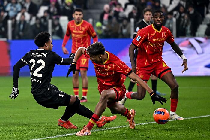 La Juve spreca, David sbaglia il rigore e il Lecce porta a casa l'1-1