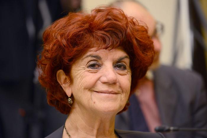 &Egrave; morta l'ex ministra dell'Istruzione Valeria Fedeli