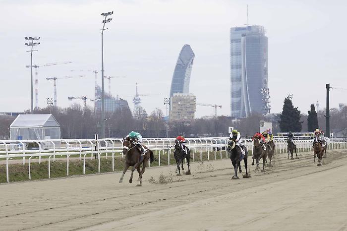 Milano, all'Ippodromo Snai San Siro il Gran Premio Cavalli e Sport