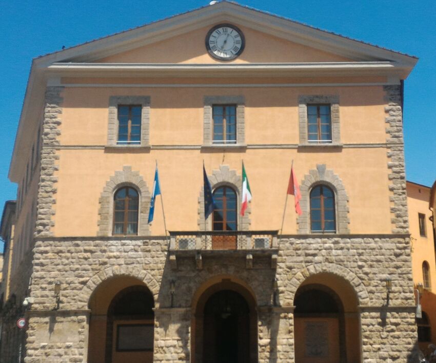 Il palazzo comunale di Grosseto